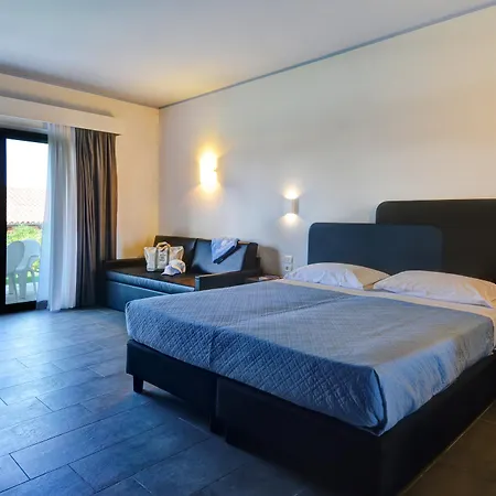 Апарт-отель Club Del Sole Desenzano Boutique