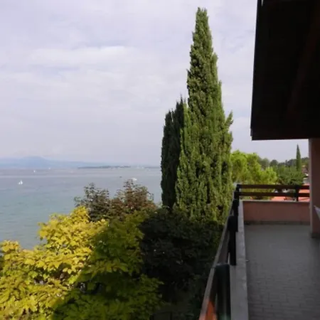 Club Del Sole Desenzano Boutique Апарт-отель 4*