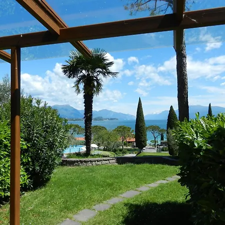 Club Del Sole Desenzano Boutique Апарт-отель Дезенцано-дель-Гарда