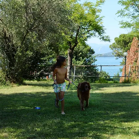 Club Del Sole Desenzano Boutique Дезенцано-дель-Гарда