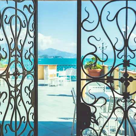 Апарт-отель Club Del Sole Desenzano Boutique