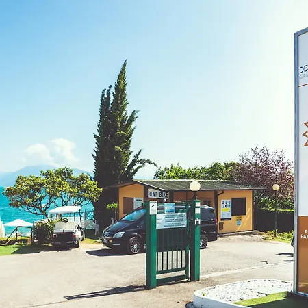 Club Del Sole Desenzano Boutique Апарт-отель Дезенцано-дель-Гарда