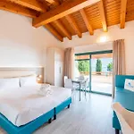 Club Del Sole Desenzano Boutique 4*