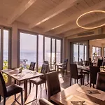Desenzano Village 4*