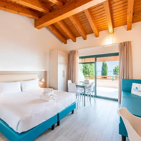 Club Del Sole Desenzano Boutique 4*