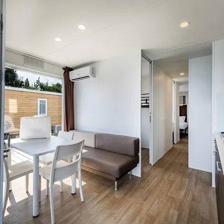 Club Del Sole Desenzano Boutique Aparthotel 4*