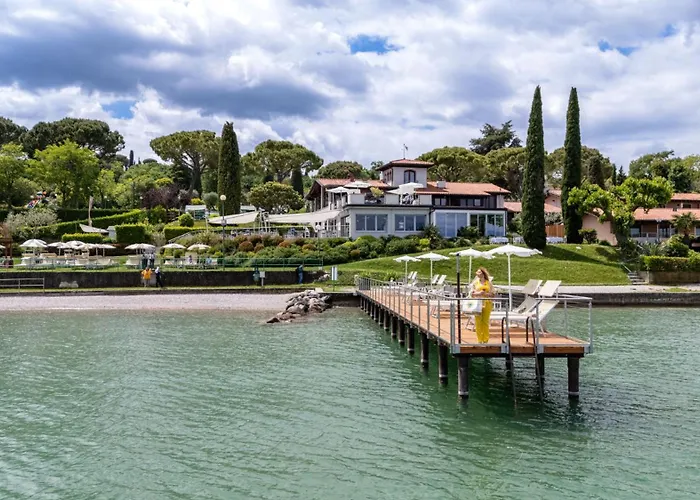 Club Del Sole Desenzano Boutique 4*