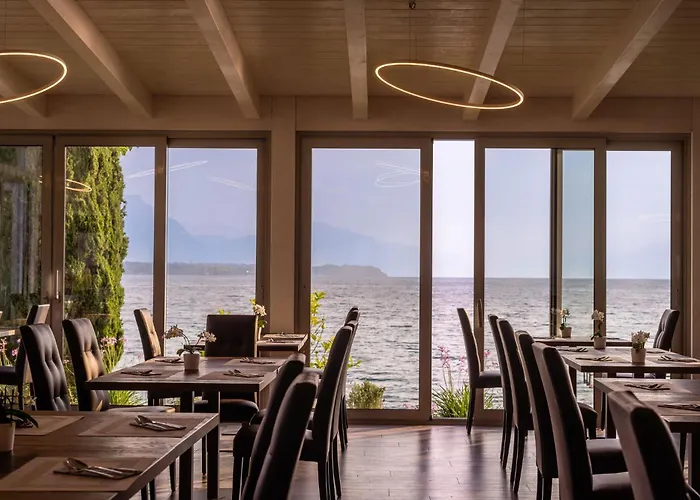 Club Del Sole Desenzano Boutique 4*